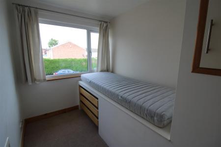 50 Kingswood Bed 3 June 21.jpg