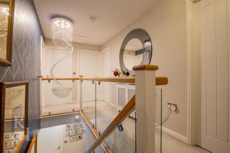 9 Fowler Road (28).jpg