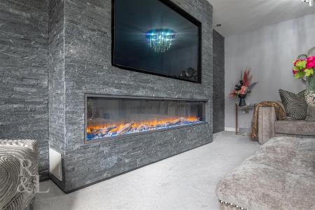 9 Fowler Road (15).jpg