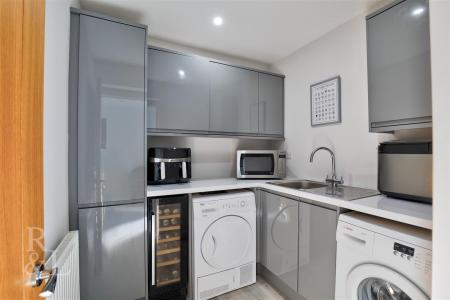 5 Killerton Park Drive (29).jpg