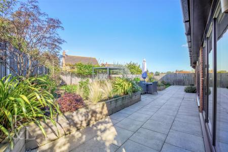 5 Killerton Park Drive (35).jpg