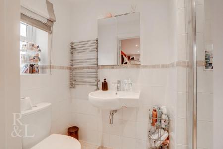 8A Edwald Road (21).jpg