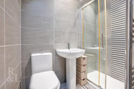 30 Eton Road (19).jpg