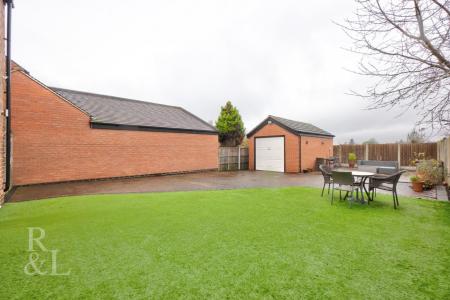 30 Eton Road (9).jpg