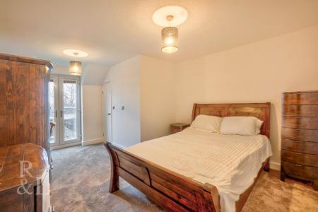 30 Eton Road (23).jpg