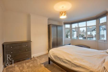 30 Eton Road (27).jpg