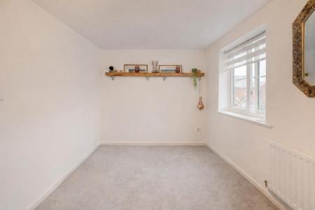 bedroom shot elizabeth drive - Copy.png