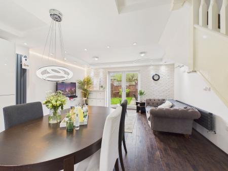 Dining Area/Lounge