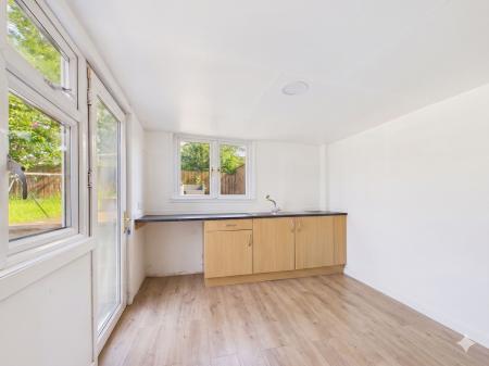 Utility - AI has been used to show this room clear of items