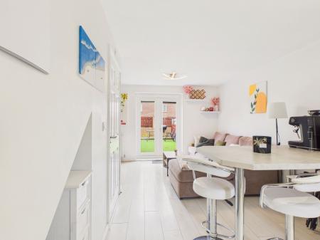 Lounge/Kitchen