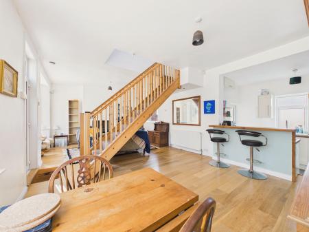 Lounge/Diner/Kitchen