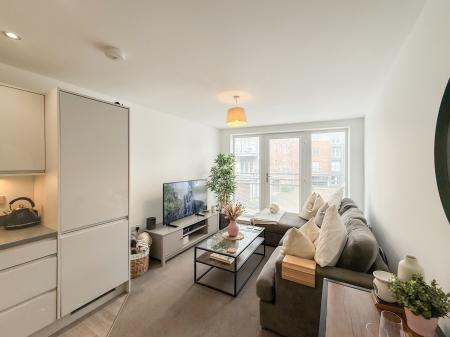 Lounge/Kitchen