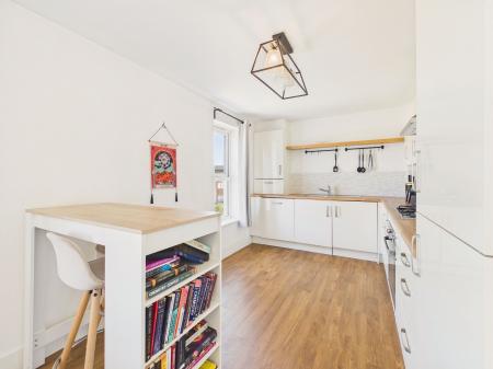 Breakfasting Kitchen
