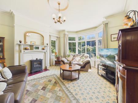 Formal Lounge