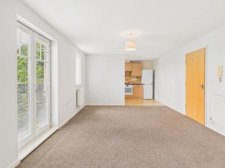 Lounge/Kitchen