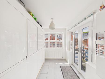 Additional Kitchen Area