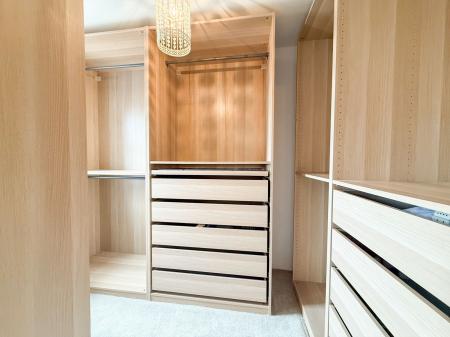 Walk-In Wardrobe