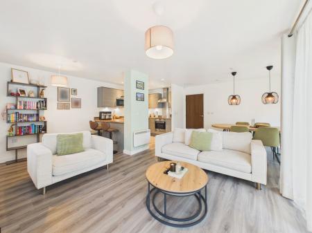 Lounge/Diner & kitchen