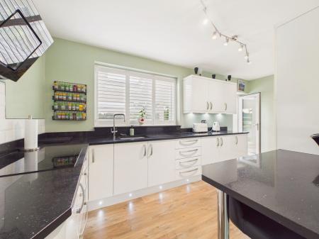 Breakfasting Kitchen