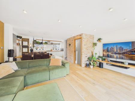 Lounge/Diner & Kitchen