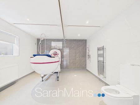 Ground Floor Bathroom