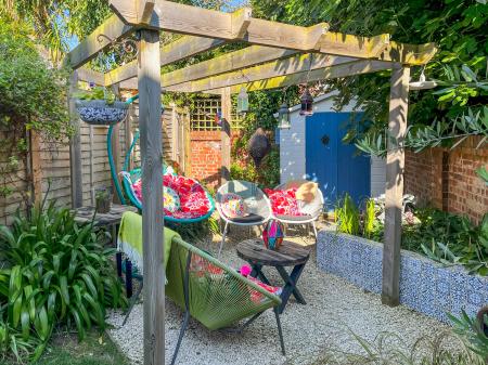 img1525gardenchilloutzone12