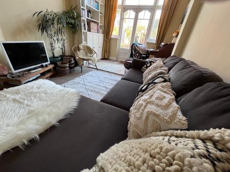 img3468livingroomwideshot3