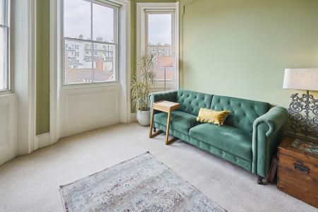 hoststaymermaidflat633hollandroadhove001guesty