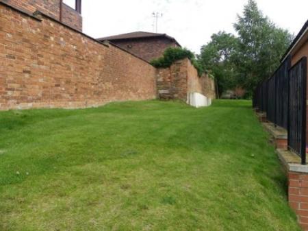 61043_klclsmc_IMG_12_0000_max_620x414