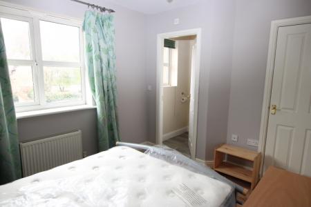 Room 1 (2)