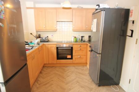Communal Kitchen (2)