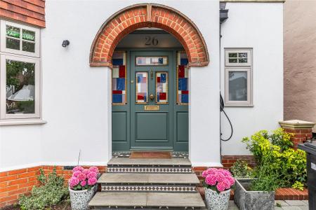 Edwardian Features