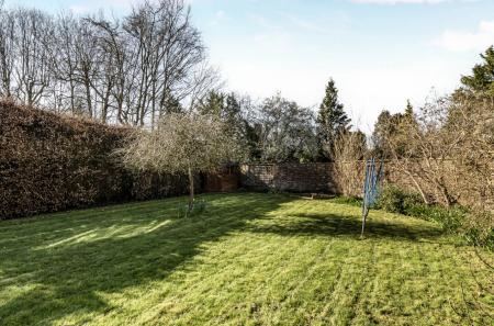 1420514-35-69a5d8...