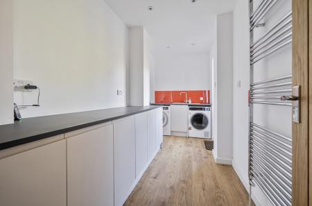 1420514-19-69a5d8...