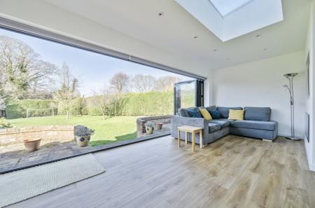 1420514-23-69a5d8...