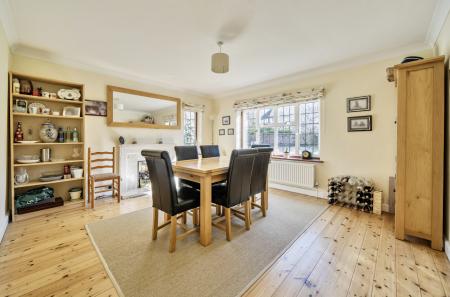 1420514-13-69a5d8...