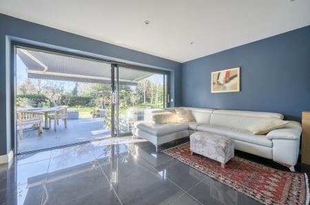 Sliding Doors