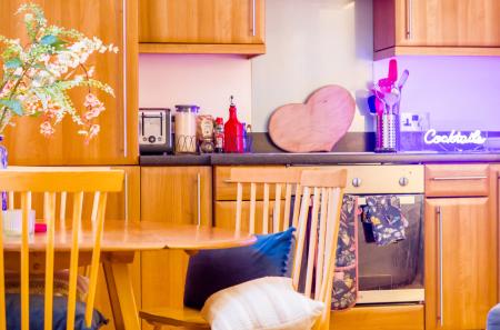 1394640-7-694acda...