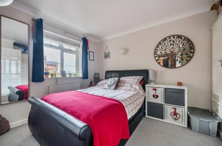 1410365-5-699584a...