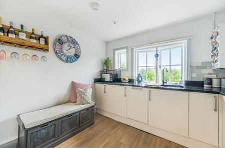 1361775-16-68dfc2...