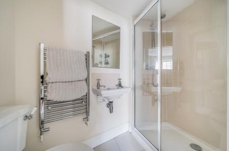 1361775-9-68dfc08...