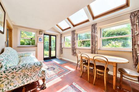 1297123-2-682ce15...