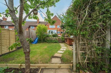 1300976-4-683da57...