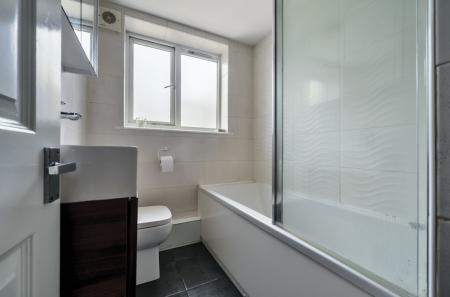 1300976-13-683da8...