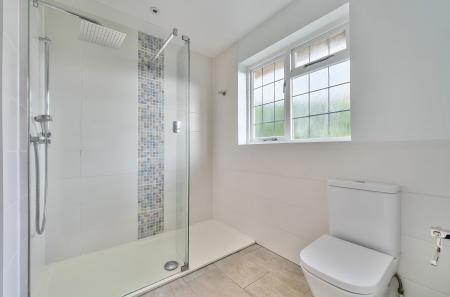 1315835-25-685d48...