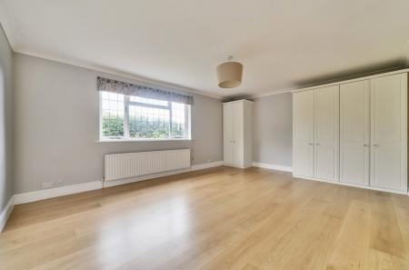 1315835-28-685d48...