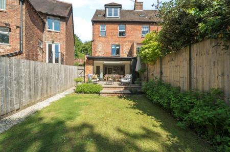 1311460-5-6852d54...