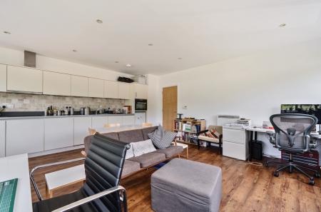 1321461-8-686e702...