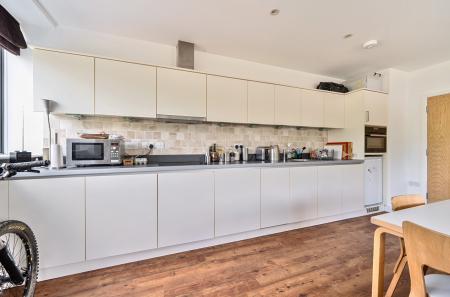 1321461-6-686e6fe...