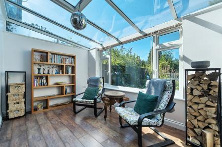 1320885-7-686f876...